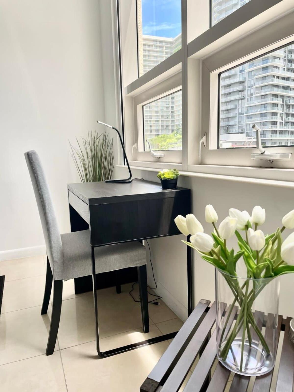 City Condo In Midtown Wynwood With Pool And Parking Miami Zewnętrze zdjęcie