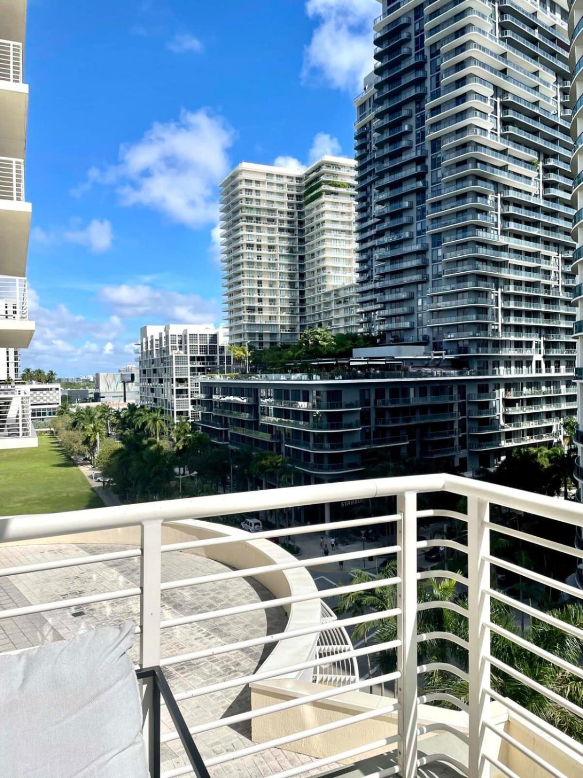 City Condo In Midtown Wynwood With Pool And Parking Miami Zewnętrze zdjęcie